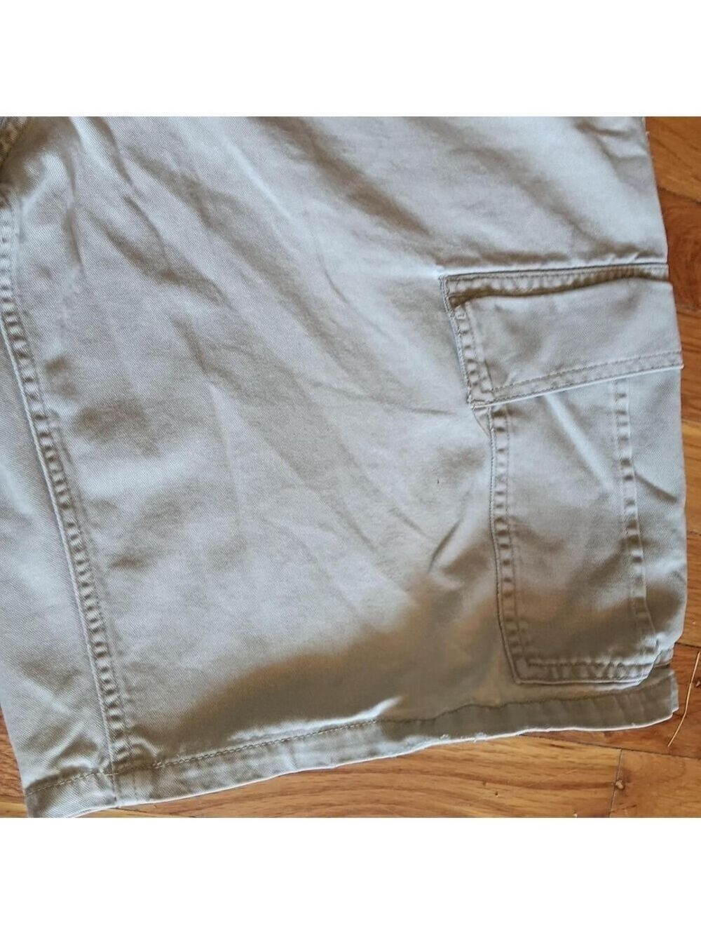 Lee Dungarees Men's Khaki Cargo Shorts - Picture 8 of 8